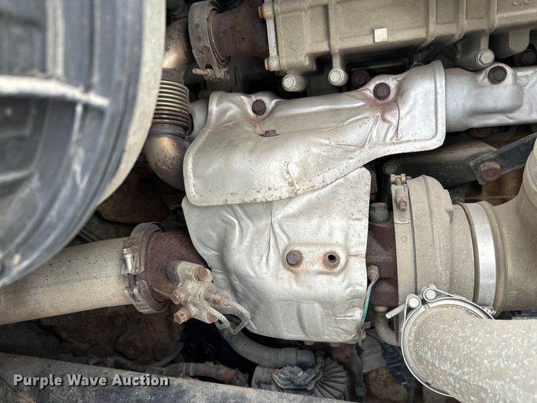 image for item FK1557 2015 Freightliner Cascadia  semi truck