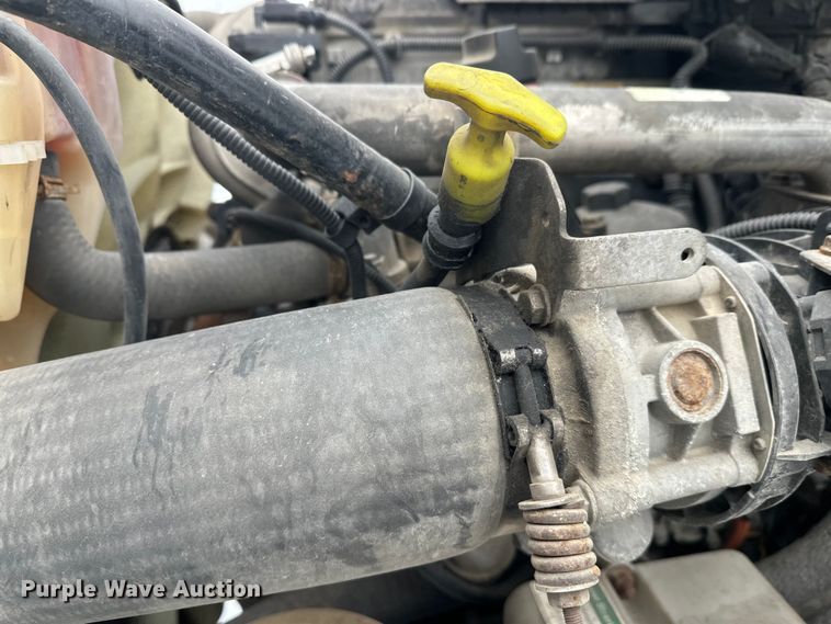 image for item FK1557 2015 Freightliner Cascadia  semi truck