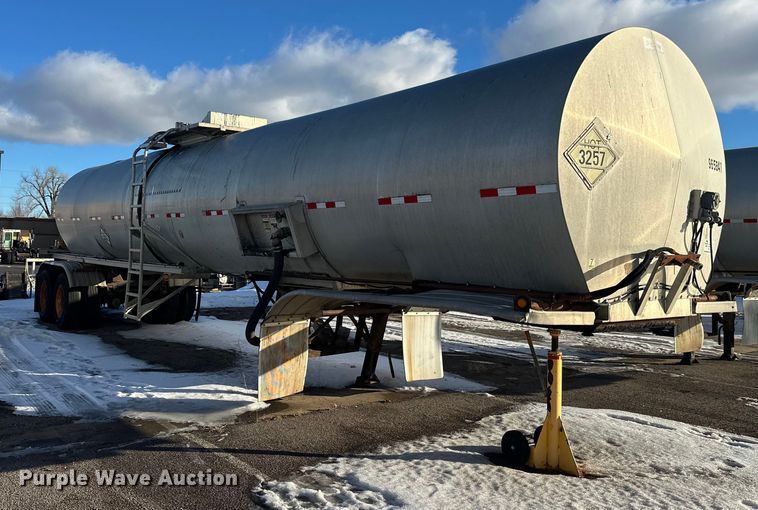 image for item FK1571 1996 Polar Tank asphalt trailer