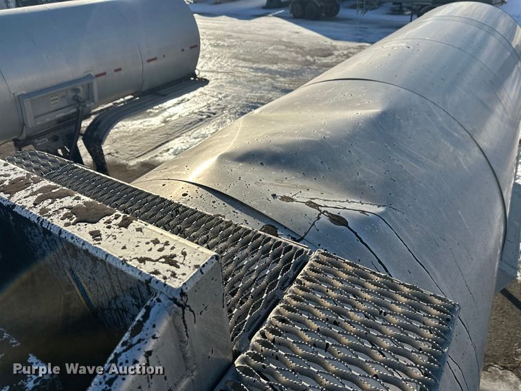 image for item FK1571 1996 Polar Tank asphalt trailer