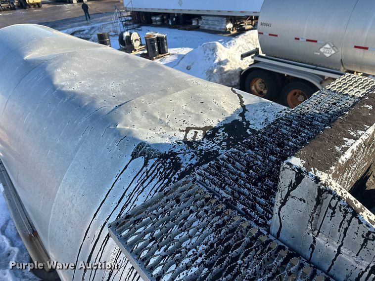 image for item FK1571 1996 Polar Tank asphalt trailer