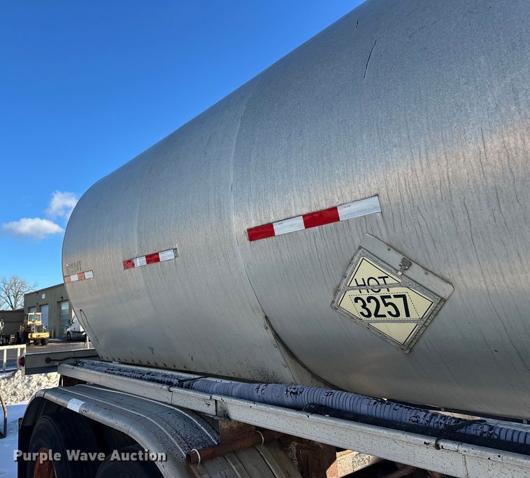 image for item FK1571 1996 Polar Tank asphalt trailer