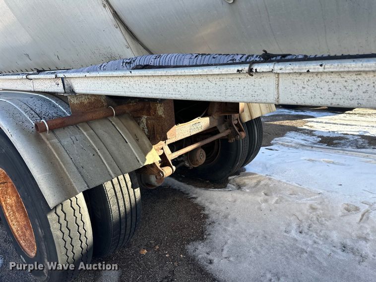 image for item FK1571 1996 Polar Tank asphalt trailer