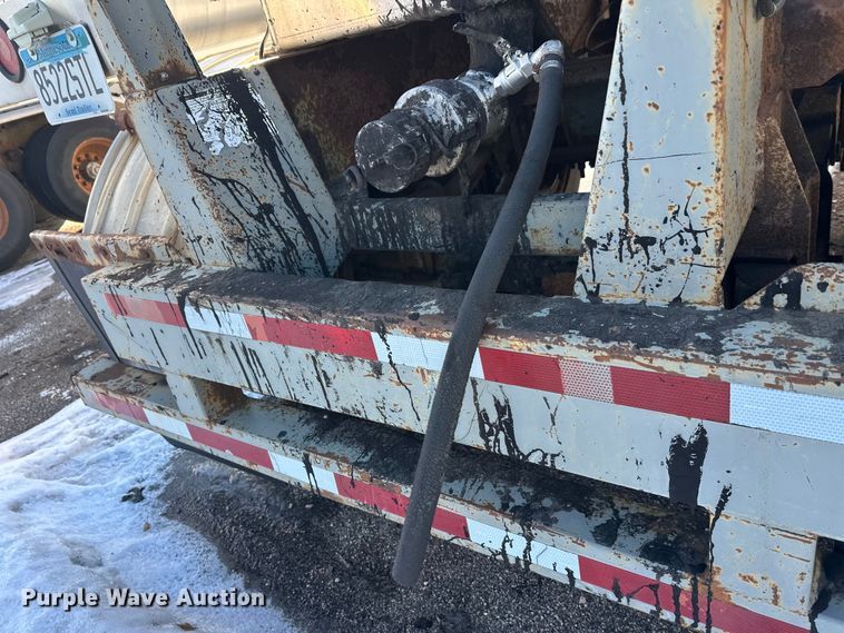 image for item FK1571 1996 Polar Tank asphalt trailer