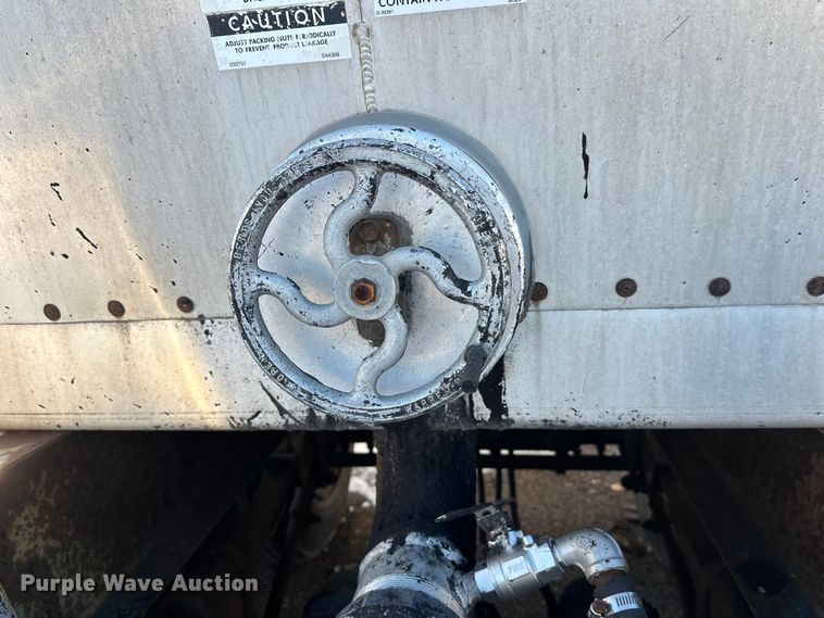 image for item FK1571 1996 Polar Tank asphalt trailer