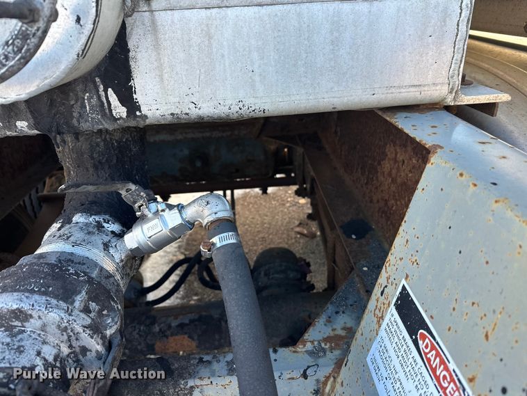 image for item FK1571 1996 Polar Tank asphalt trailer