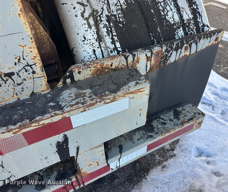 image for item FK1571 1996 Polar Tank asphalt trailer