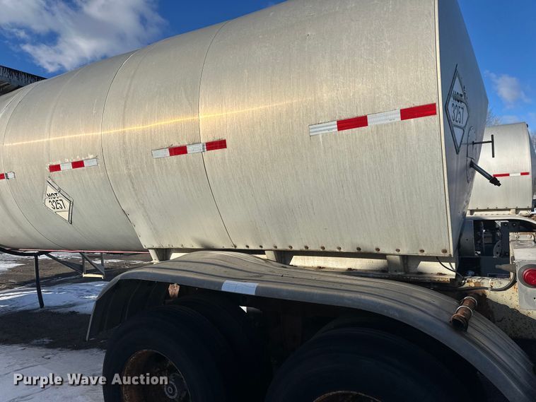 image for item FK1571 1996 Polar Tank asphalt trailer