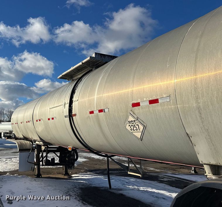 image for item FK1571 1996 Polar Tank asphalt trailer