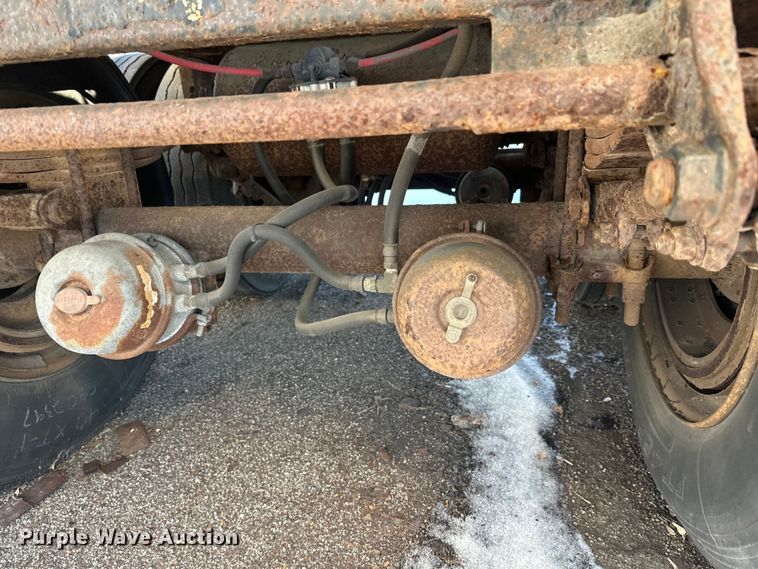 image for item FK1571 1996 Polar Tank asphalt trailer