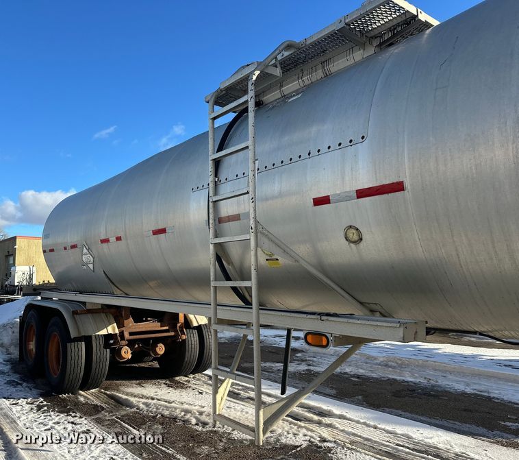 image for item FK1572 1996 Polar Tank asphalt trailer