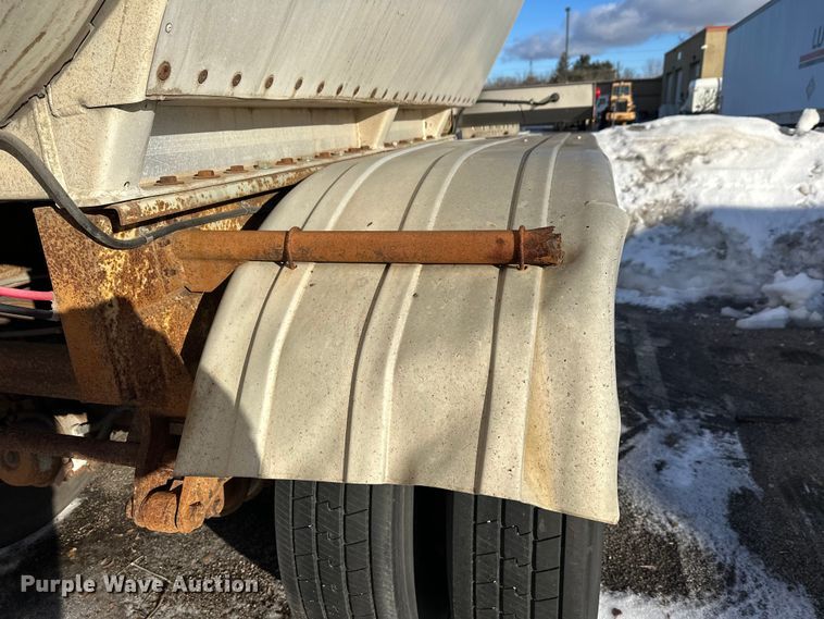 image for item FK1572 1996 Polar Tank asphalt trailer