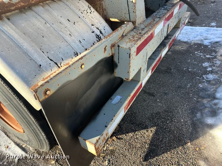 image for item FK1572 1996 Polar Tank asphalt trailer