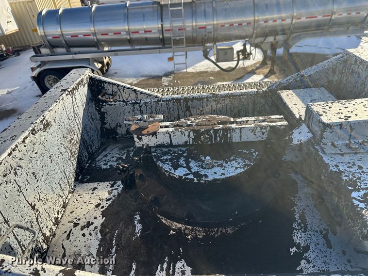 image for item FK1572 1996 Polar Tank asphalt trailer