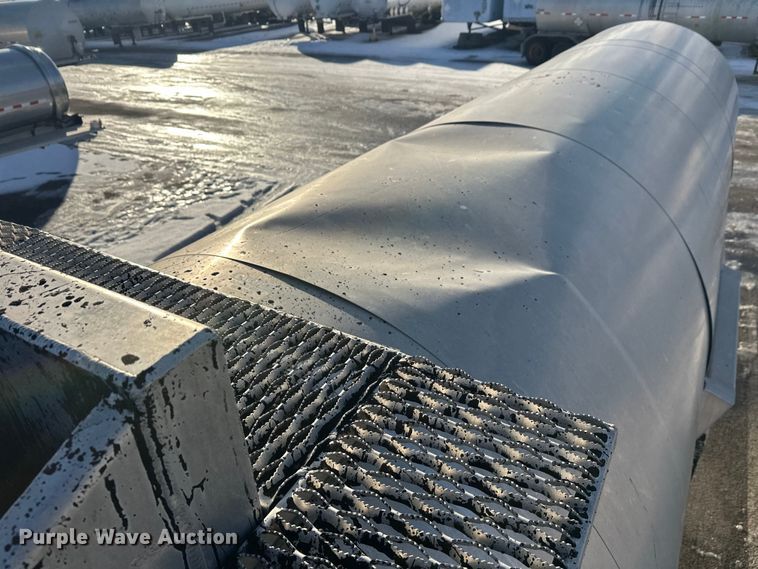 image for item FK1572 1996 Polar Tank asphalt trailer