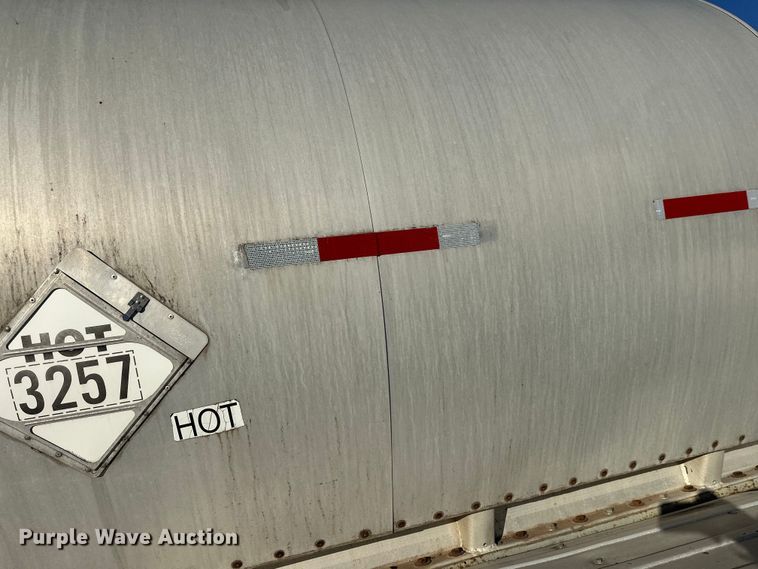 image for item FK1572 1996 Polar Tank asphalt trailer