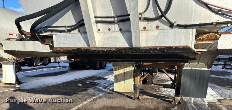 image for item FK1572 1996 Polar Tank asphalt trailer