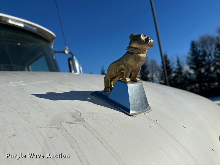 image for item FK1574 2016 Mack CXU613 semi truck