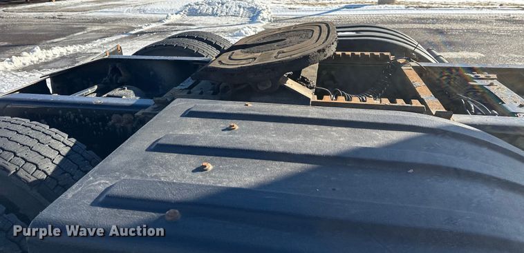 image for item FK1574 2016 Mack CXU613 semi truck