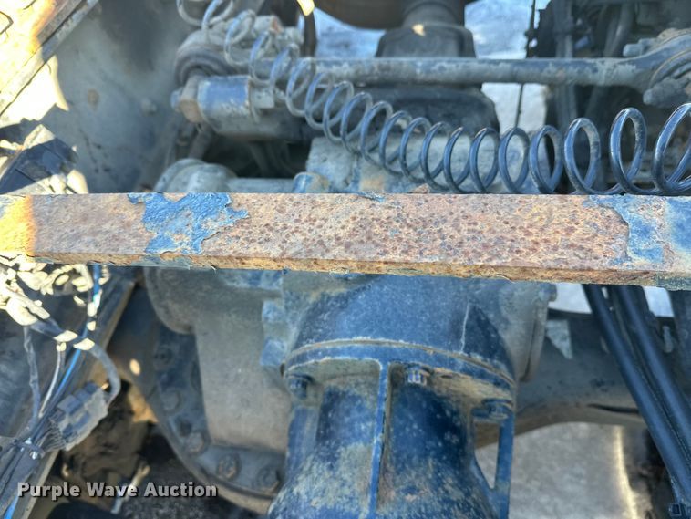 image for item FK1574 2016 Mack CXU613 semi truck