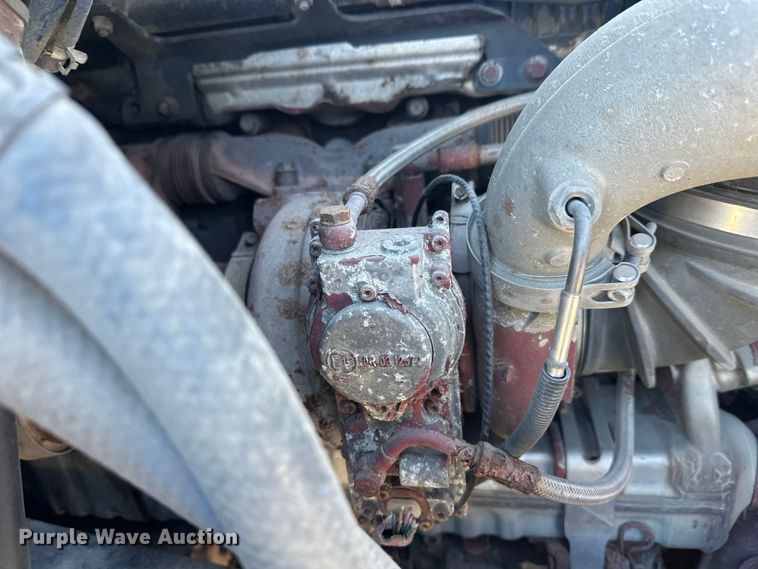 image for item FK1574 2016 Mack CXU613 semi truck