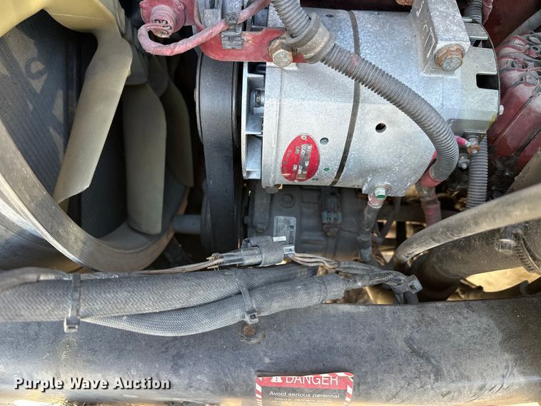 image for item FK1574 2016 Mack CXU613 semi truck