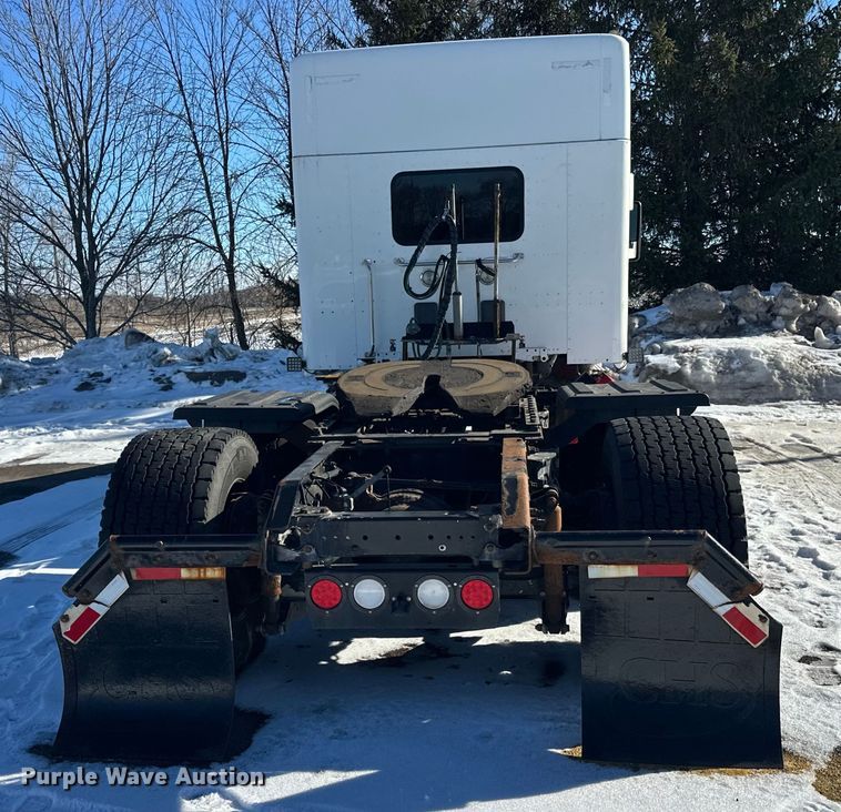 image for item FK1576 2016 Kenworth T880 semi truck