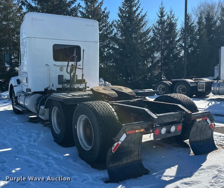 image for item FK1576 2016 Kenworth T880 semi truck