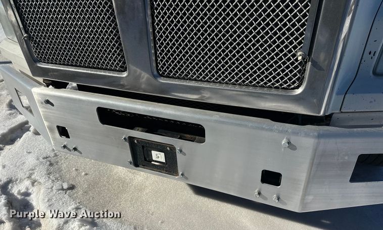 image for item FK1576 2016 Kenworth T880 semi truck