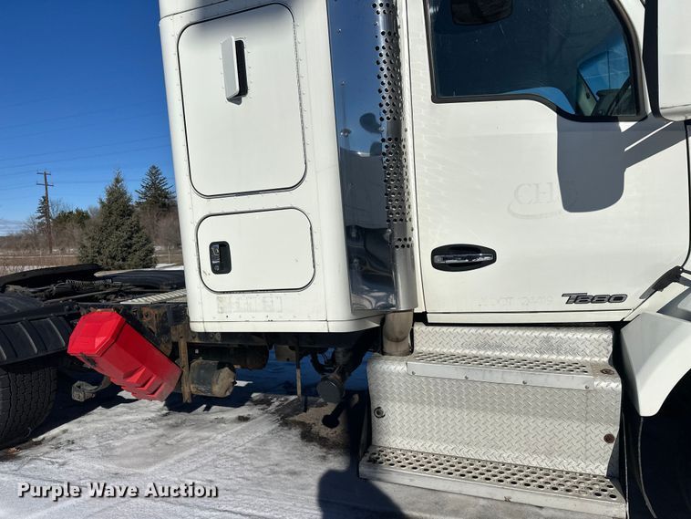 image for item FK1576 2016 Kenworth T880 semi truck