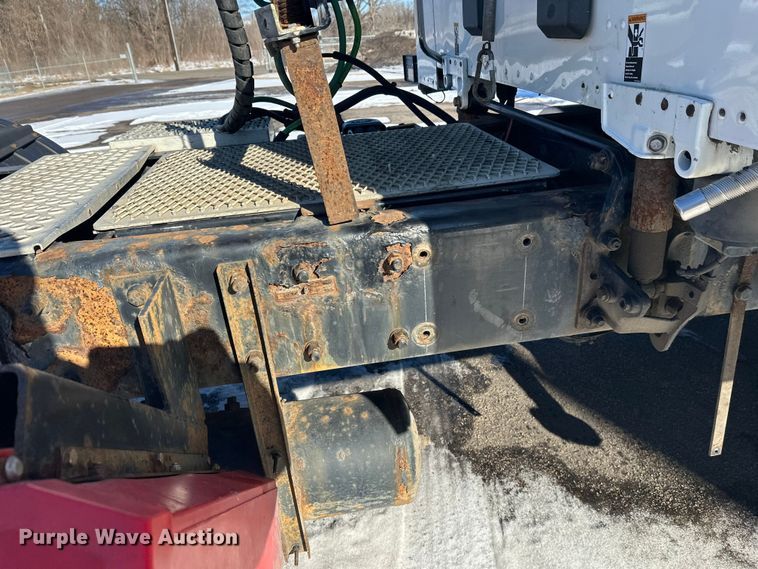 image for item FK1576 2016 Kenworth T880 semi truck