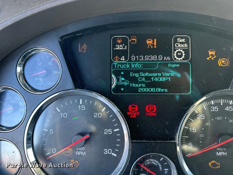 image for item FK1576 2016 Kenworth T880 semi truck