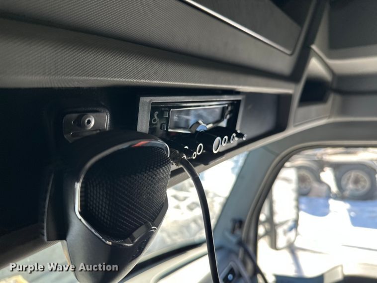 image for item FK1576 2016 Kenworth T880 semi truck