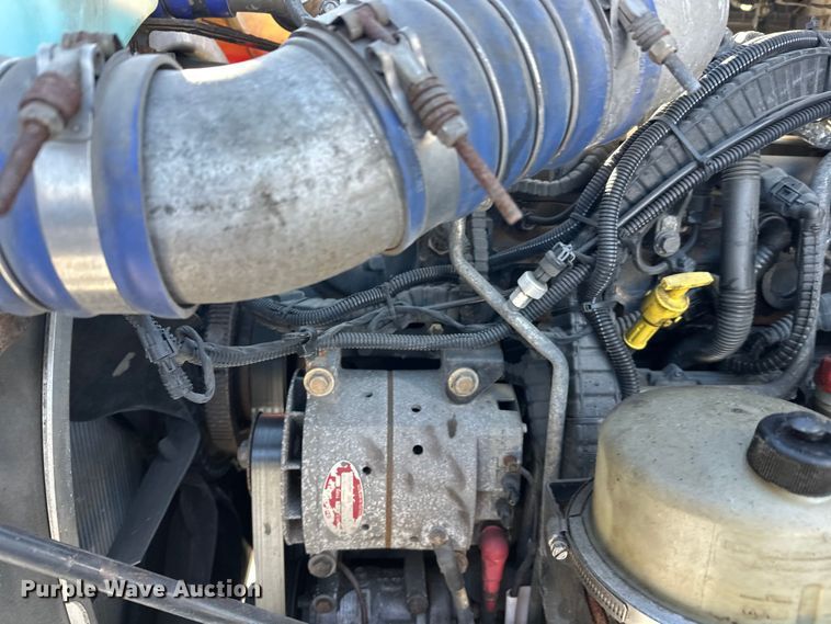 image for item FK1576 2016 Kenworth T880 semi truck