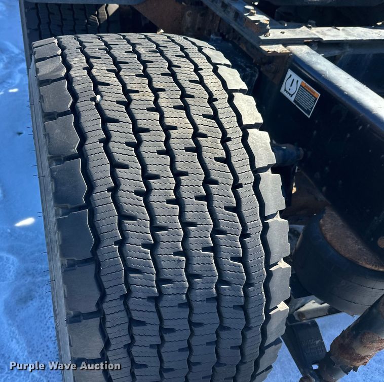 image for item FK1576 2016 Kenworth T880 semi truck