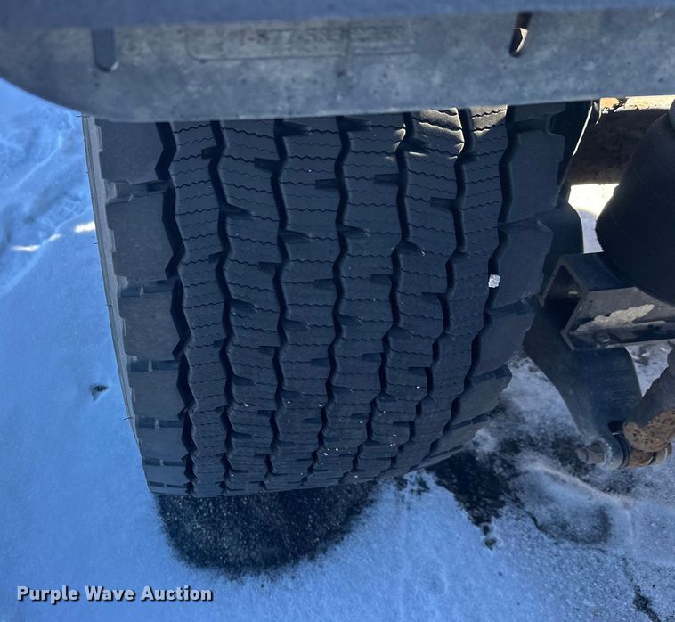 image for item FK1576 2016 Kenworth T880 semi truck