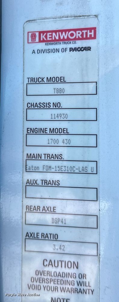 image for item FK1576 2016 Kenworth T880 semi truck