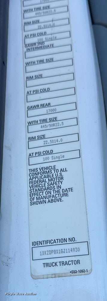 image for item FK1576 2016 Kenworth T880 semi truck