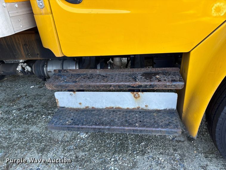 image for item YA1091 2016 Freightliner Business Class M2 box truck