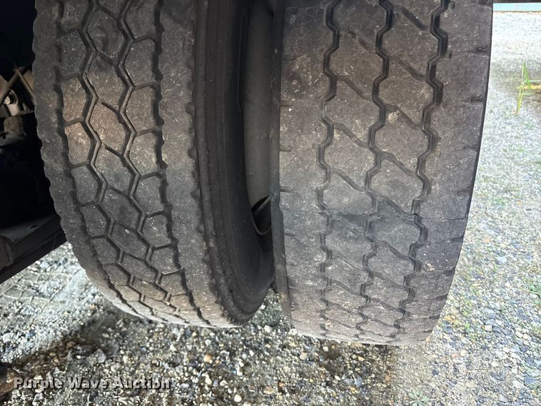 image for item YA1091 2016 Freightliner Business Class M2 box truck