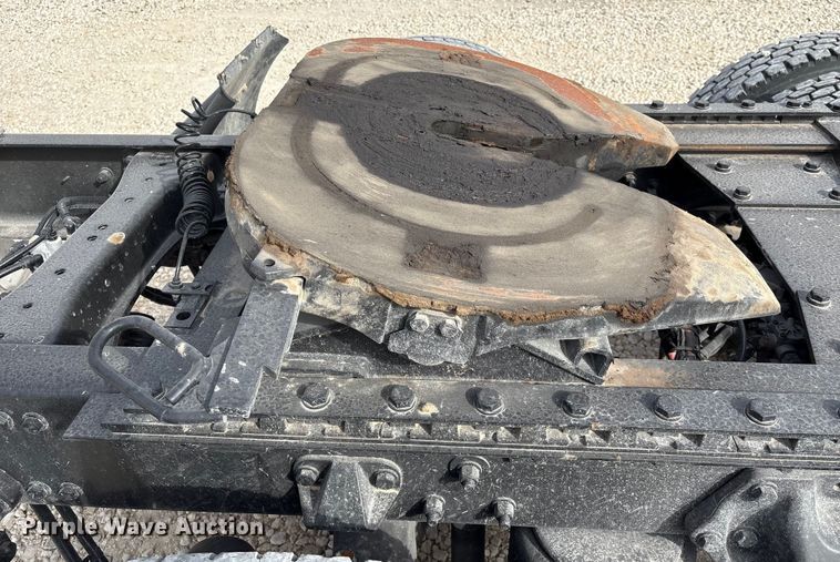 image for item YA1194 2018 Kenworth T860 semi truck