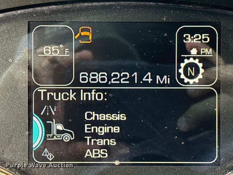 image for item YA1194 2018 Kenworth T860 semi truck