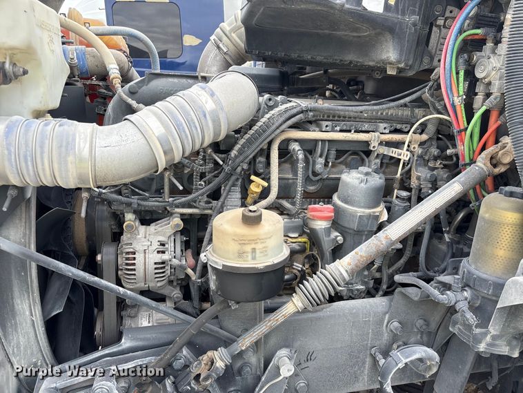 image for item YA1194 2018 Kenworth T860 semi truck