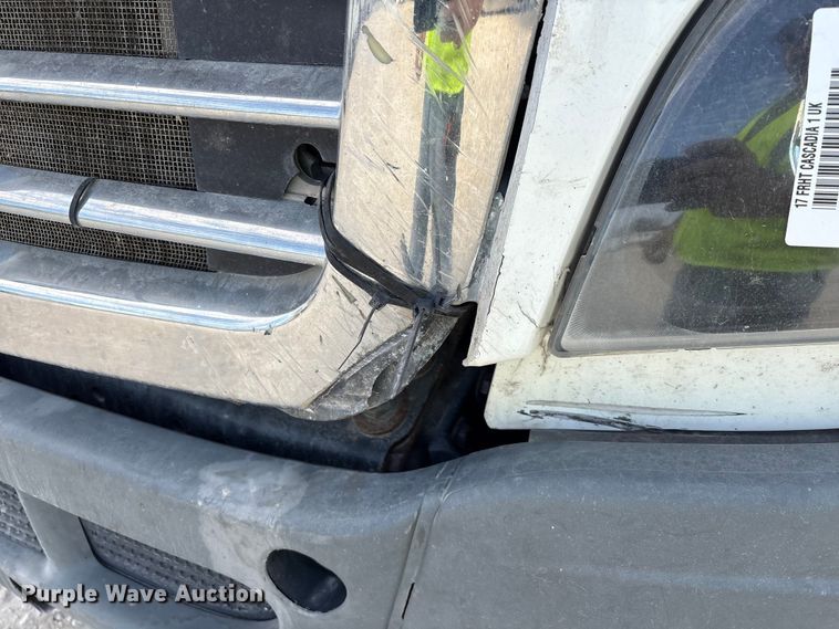 image for item YA1363 2017 Freightliner Cascadia semi truck