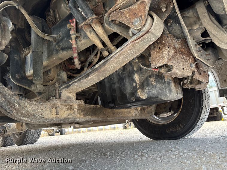 image for item YA1363 2017 Freightliner Cascadia semi truck