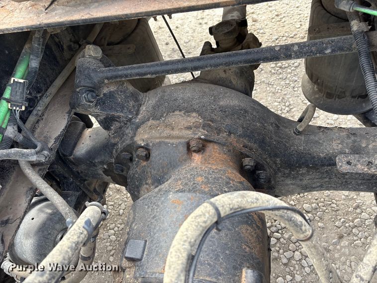 image for item YA1363 2017 Freightliner Cascadia semi truck