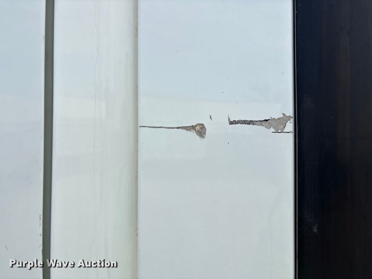 image for item YA1363 2017 Freightliner Cascadia semi truck