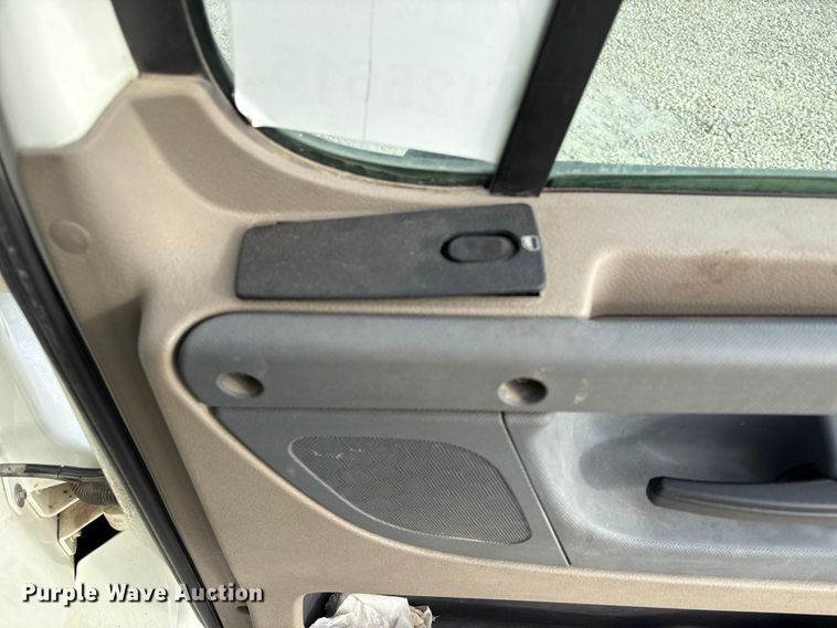 image for item YA1363 2017 Freightliner Cascadia semi truck