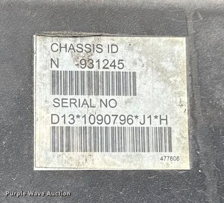 image for item YA1390 2015 Volvo VNL semi truck