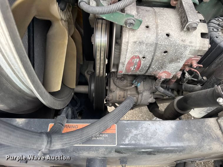 image for item YA1390 2015 Volvo VNL semi truck